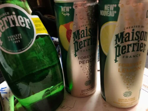 Thùng 12 Chai Perrier Sparkling Glass 330ml photo review
